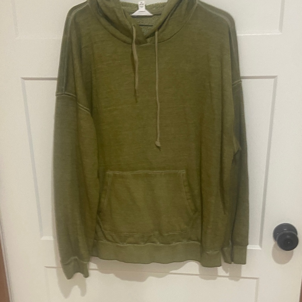 Time and Tru Men's Olive Hoodie